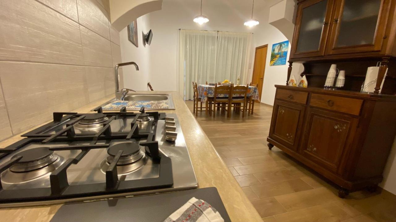 Pietro Holiday Home كاستيلاّماري ديل غو المظهر الخارجي الصورة