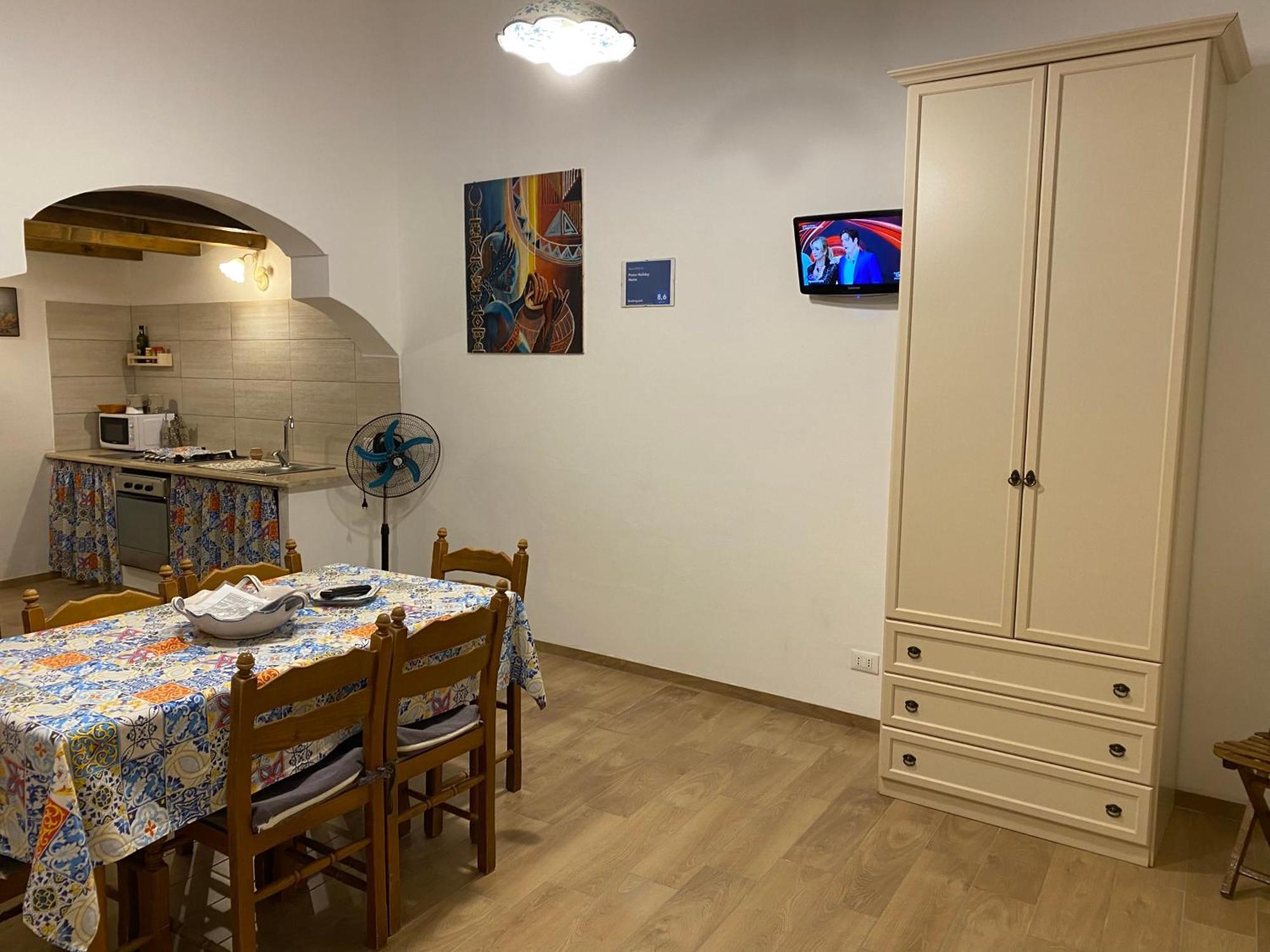 Pietro Holiday Home كاستيلاّماري ديل غو المظهر الخارجي الصورة